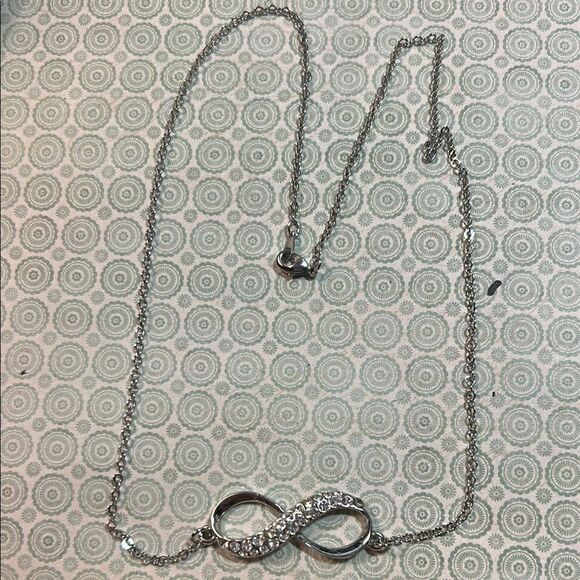 Elegant Silver Infinity Necklace - Picture 1 of 1
